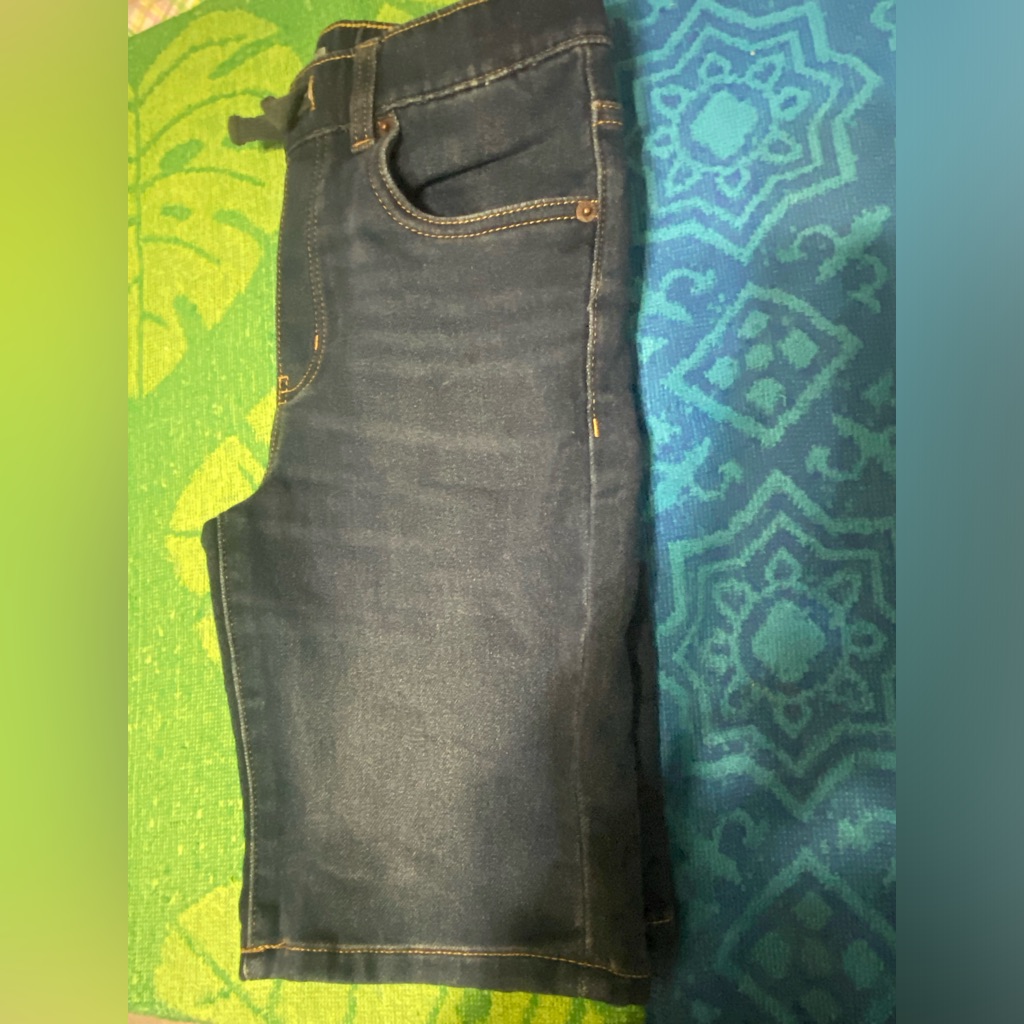 Lucky Brand Dark Blue Denim With Tan Label Lucky Brand Dark Blue Denim With Tan Label